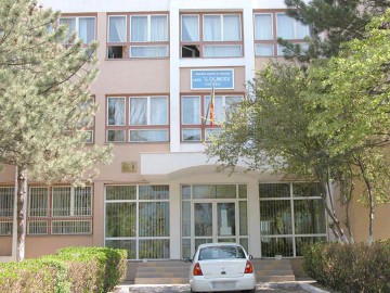Elevul de la Călinescu, care şi-a băgat 5 colegi în spital, şi-a primit pedeapsa
